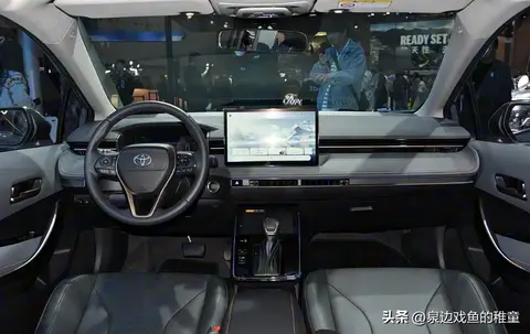 全新丰田卡罗拉,轴距加长50mm,搭载1.8L混动,12月21日上市!